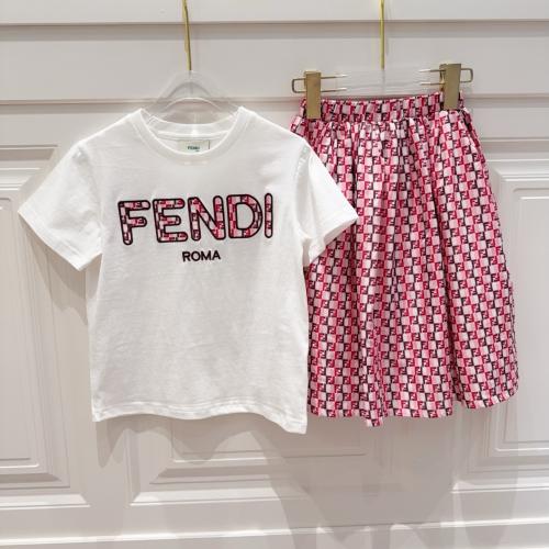 طقم اطفال فندي