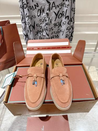 فلات  loro piana
