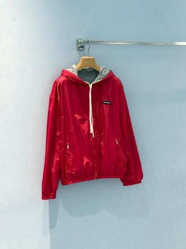 هودي ميوميو ينلبس عالوجهين اوفر سايز