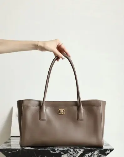شانيل 26s مقاس 39cm