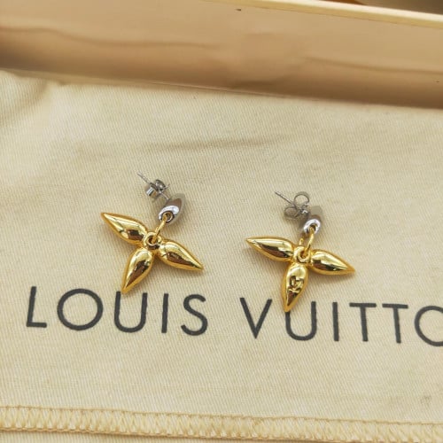 حلق LV مع الملحقات