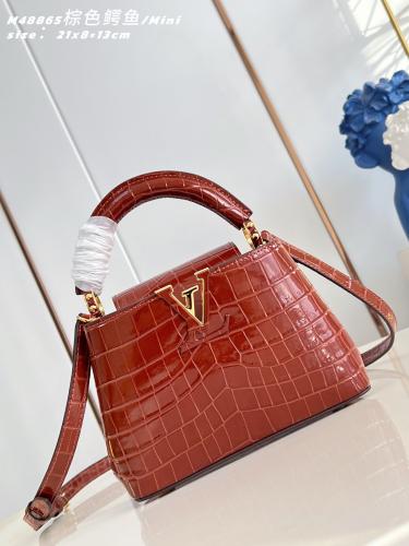LV Capucines مقاس 21 سم