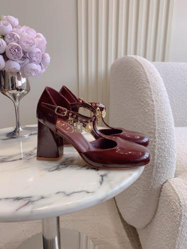 هيلز شانيل انيق جدا