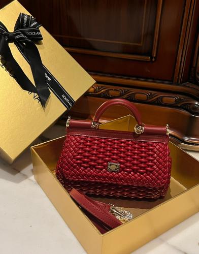 D&G مقاس 18 سم