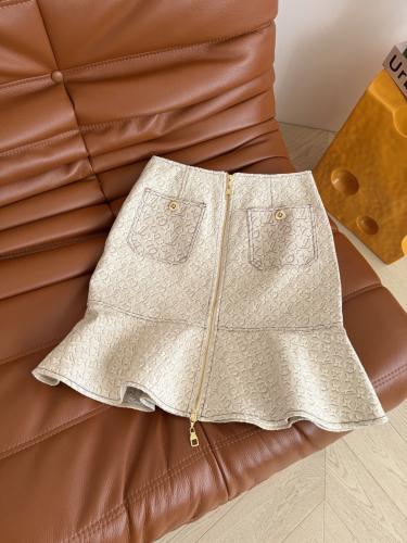 تنوره انيق من لوي فيتون