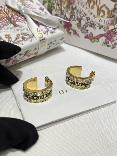 حلق ديور مع الملحقات