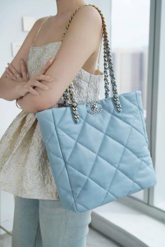 شانيل شوبينق باق ماستر 37 سم