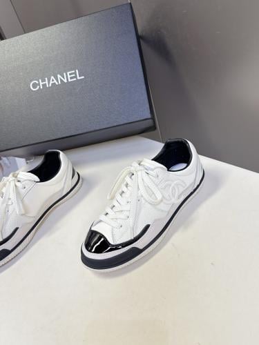 شوز انيق من شانيل