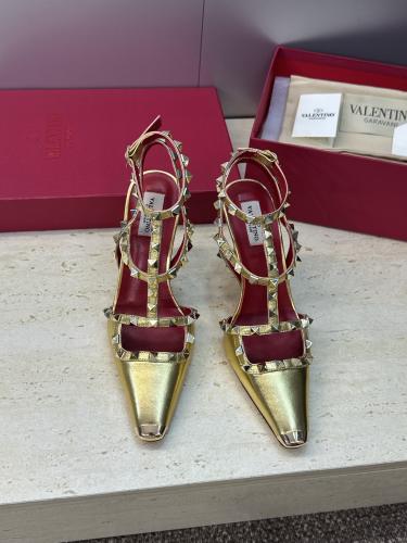 هيلز فالنتينو انيق جدا