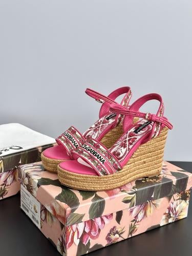 شوز دولتشي آند غبانا