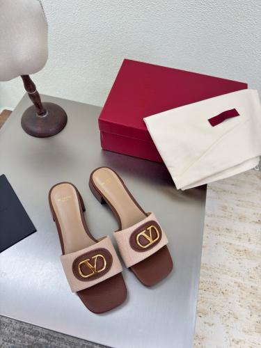 شوز فالنتينو