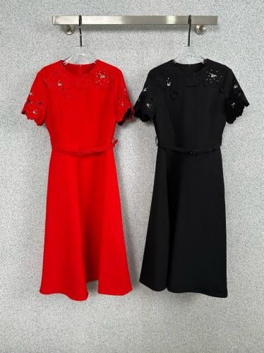 فستان انيق من فالنتينو