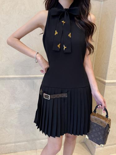 فستان انيق من لوي فيتون