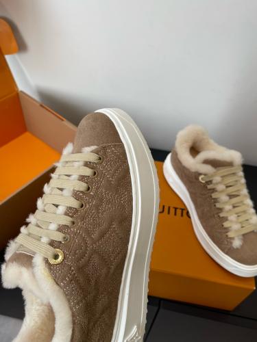 شوز لوي فيتون