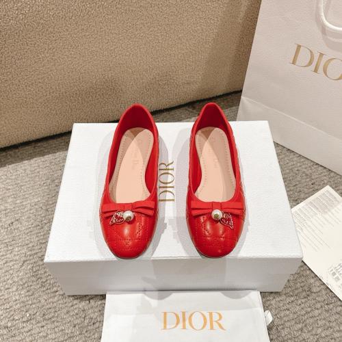 فلات انيق من ديور