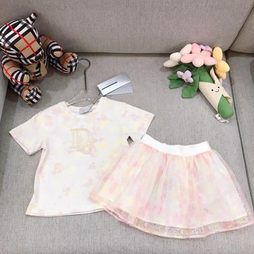 طقم اطفال ديور