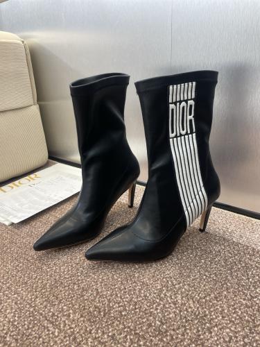 بوت انيق من ديور