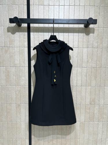 فستان انيق من لوي فيتون