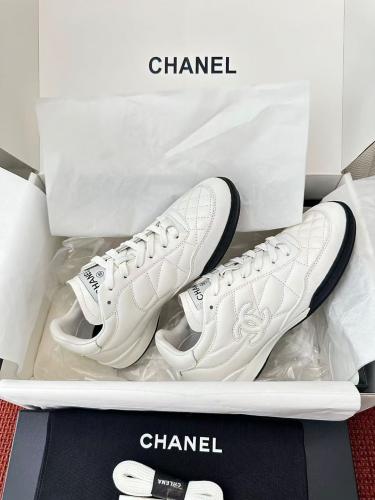 شوز انيق من شانيل