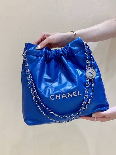 شنطة جوده عاليه مقاس 35*37 سم