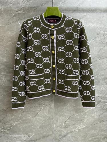 كارديغان انيق من قوتشي