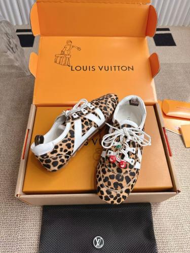 LV Sneakerina