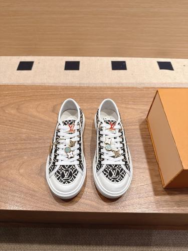 سنيكرز لوي فيتون انيق جدا