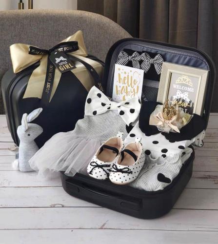 هدية مميزه للمواليد اكثر من شكل