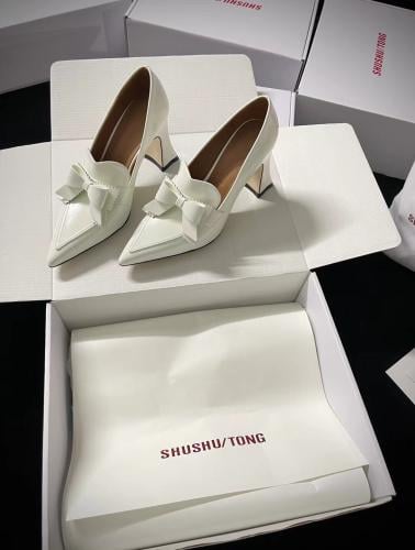 هيلز من shushu tong