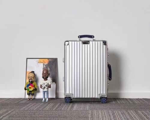 شنطة سفر Rimowa مقاس 20 انش