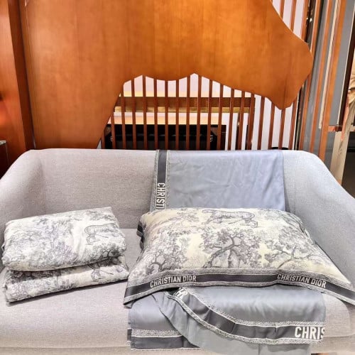 مفرش ديور 4 قطع مقاس king