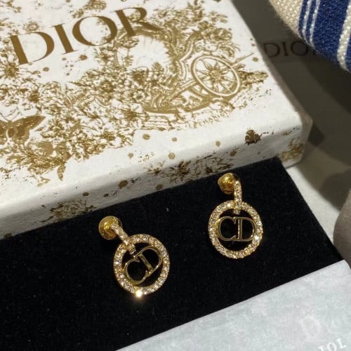 حلق مع الملحقات