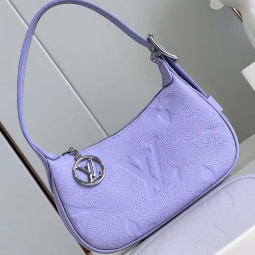 شنطه LV ماستر  20 cm