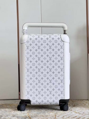 شنطة سفر LV ماستر 50سم