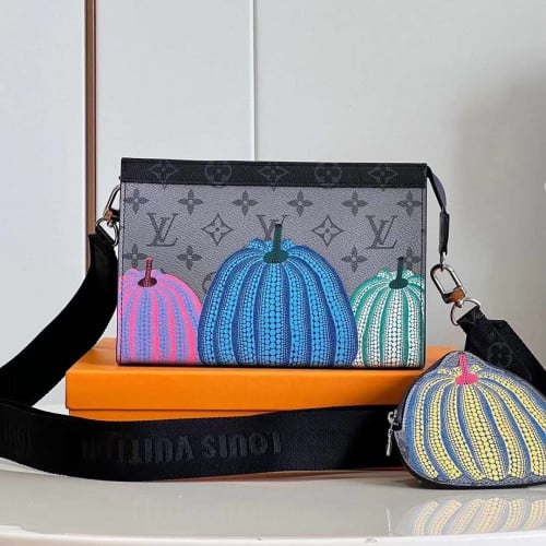 شنطه ماستر LV 22 سم