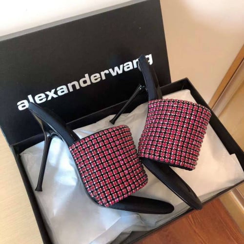 هيلز انيق جدا