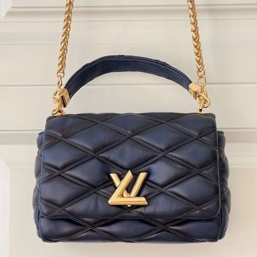 شنطة LV مقاس 23 سم