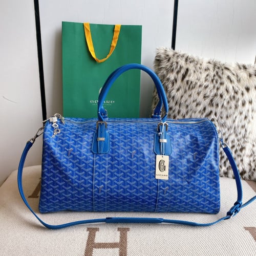 شنطة سفر  goyard