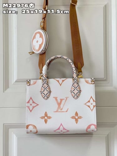 شنطة LV ماستر 25 سم