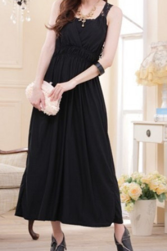 فستان نسائي أسود - الظهر دانتيل