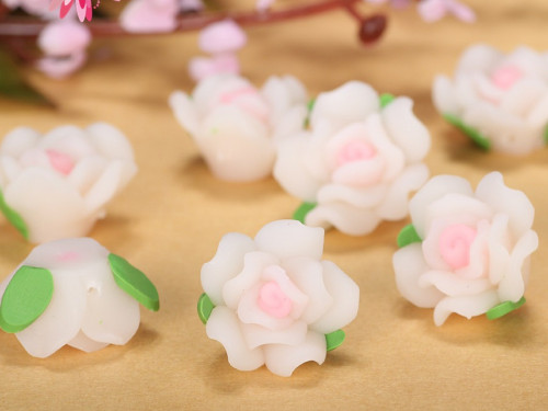 خرز ورد - 6 حبات - 2 سنتمتر - لون رقم 9