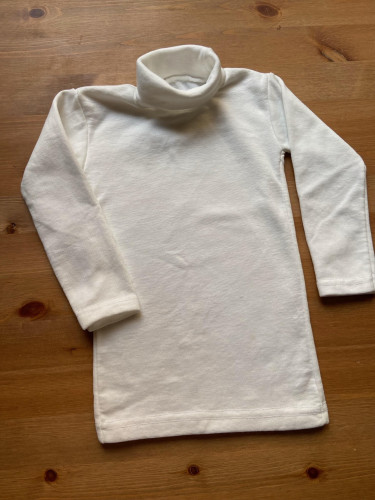 بلوزة بعنق طويل - أبيض