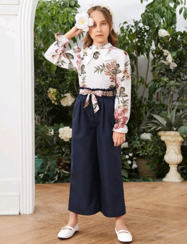 بدلة بناتي أبيض وكحلي