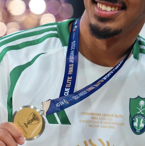 ميدالية ابطال النخبة