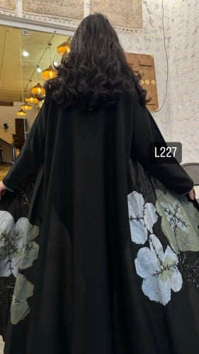 عباية كريب سبيشل رسم يدوي قصة عادية