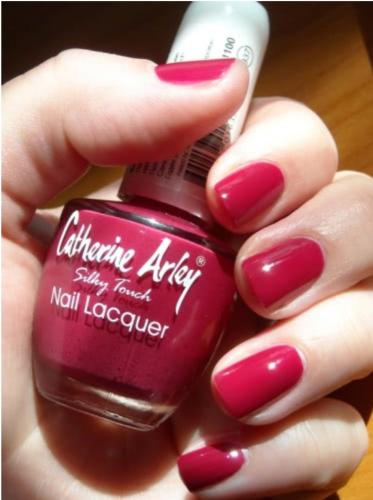 طلاء اظافر قطعة واحدة