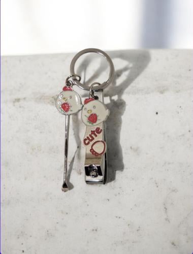 قلامة اظافر