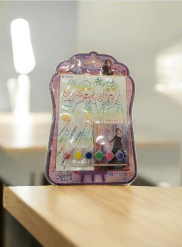 لوحة تلوين اميرات ديزي