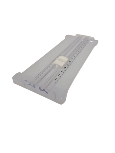 أداة قص الورق مع حامل ومسطرة