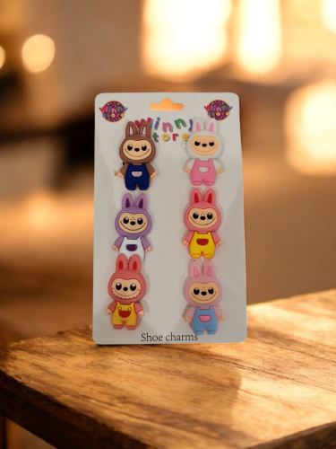 تعليقات كروكس لتزيين الاحذية لابوبو تتضمن6قطعة